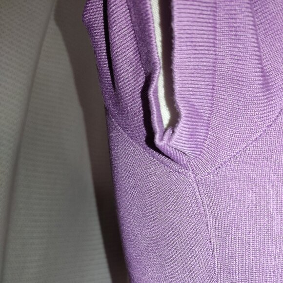 bebe | short sleeve knit top | Size Medium - Picture 9 of 16